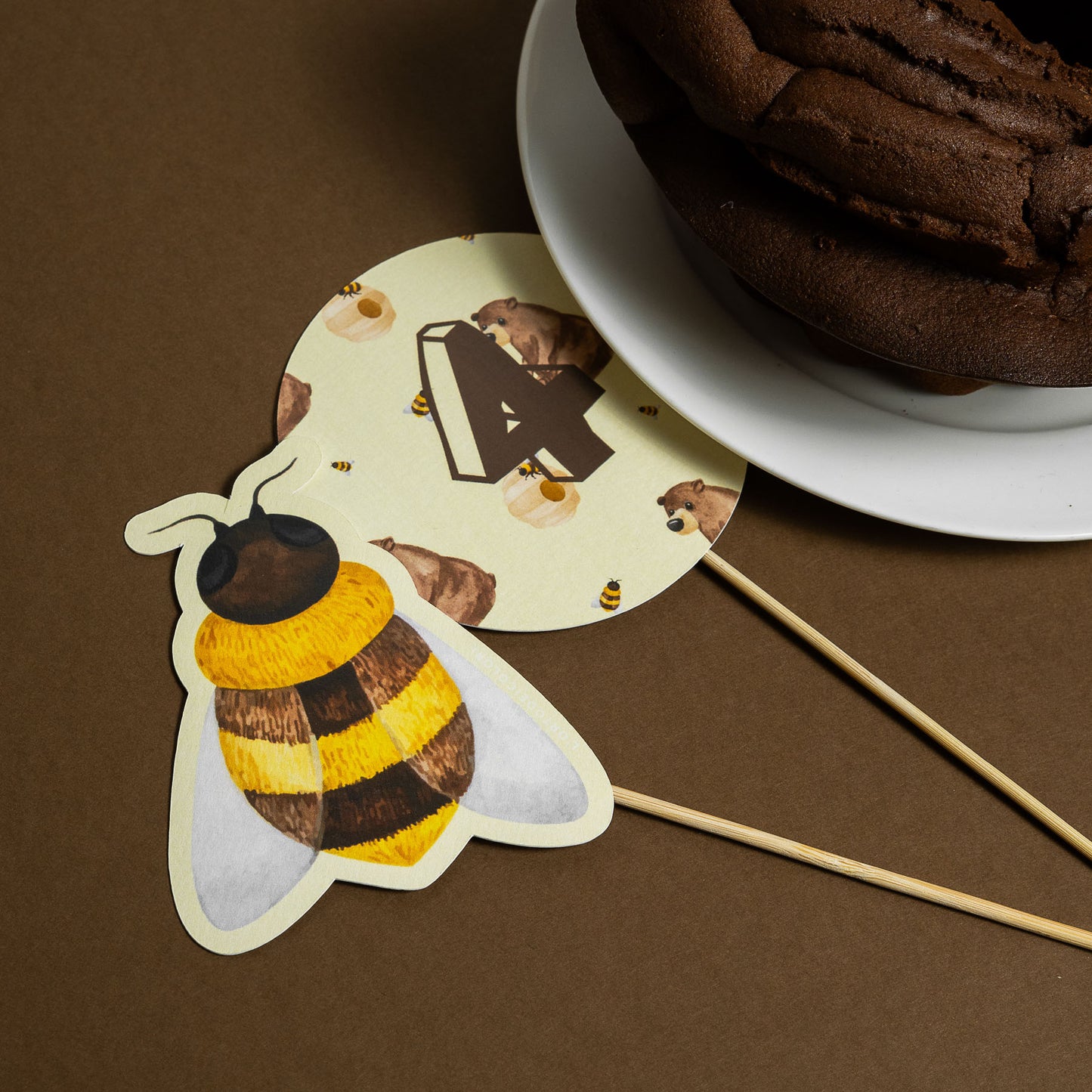 Cake topper