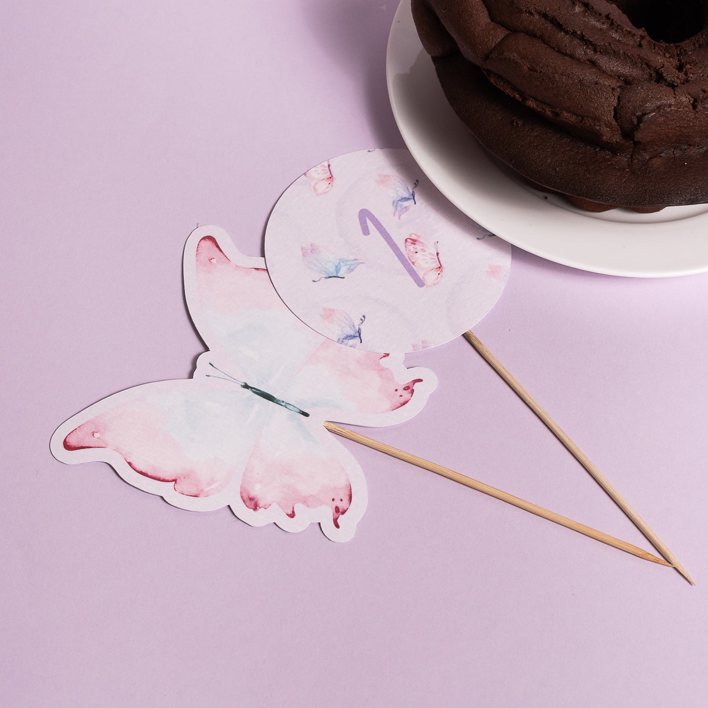 Cake topper