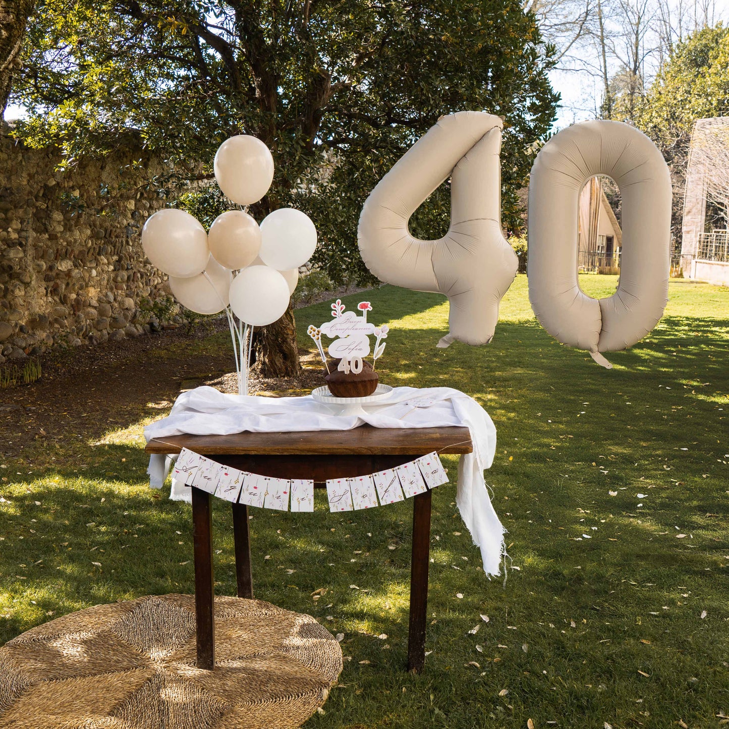 Kit decorazioni COMPLEANNO A CASA – palloncini, festone e cake topper personalizzato