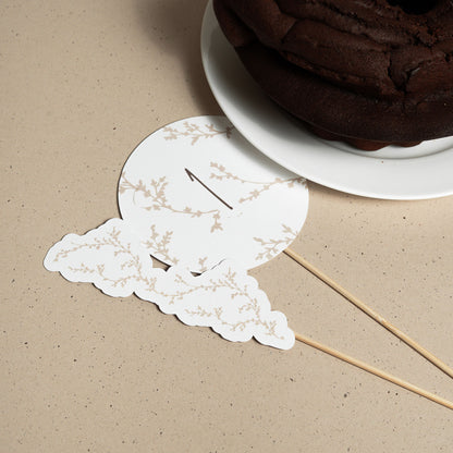 Cake topper