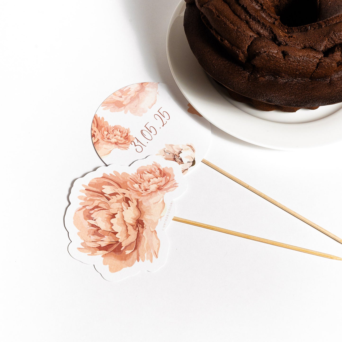 Cake topper