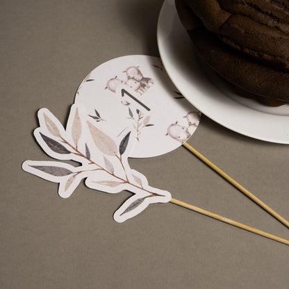 Cake topper